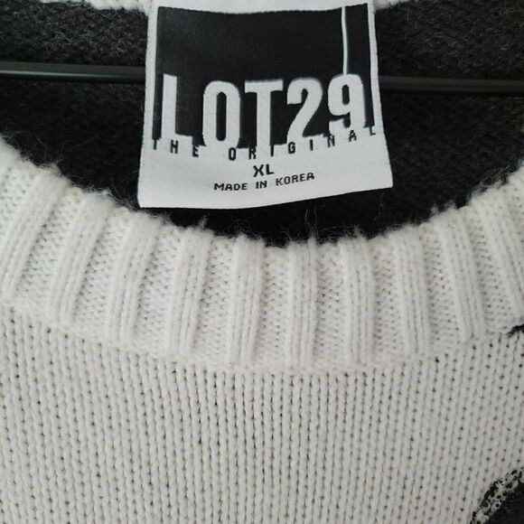 Lot 29 Sweater Vintage White with Black Text Men's Size XL - Picture 8 of 12